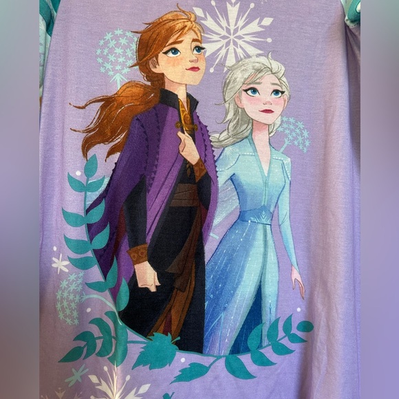 Disney store frozen 2 Anna and Elsa nightgown size 9/10 long sleeve snowflakes - Picture 2 of 5